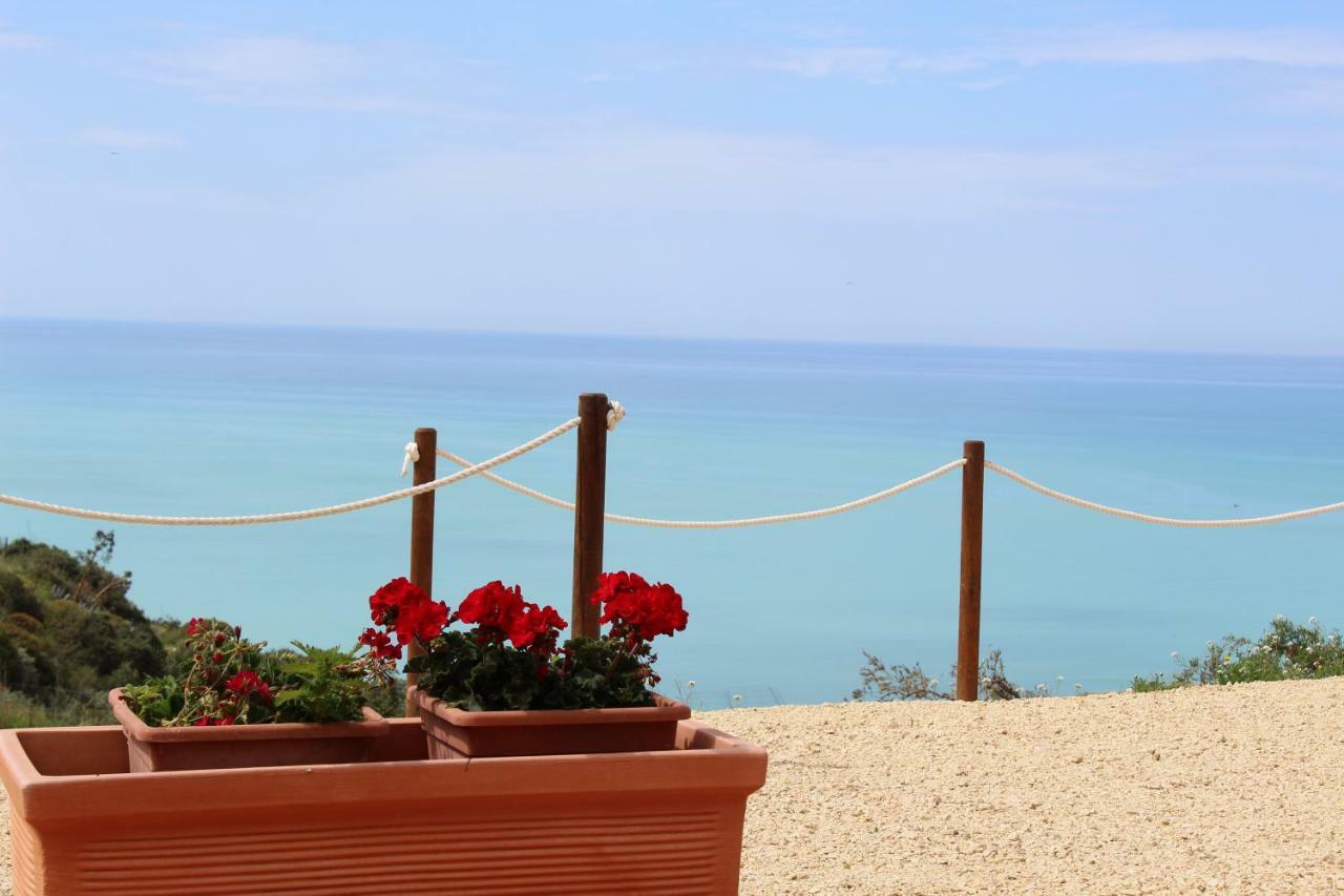 B&B La Torre Realmonte Εξωτερικό φωτογραφία